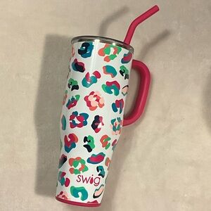 Swig White Multicolor Leopard Print Tumbler with Pink Handle and Straw